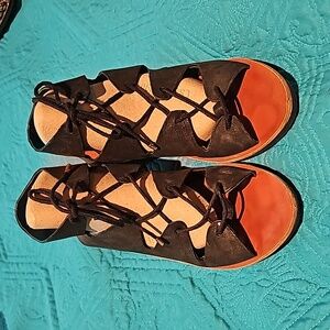 Lucky Brand. Black leather lace-up sandals. 8.5/38. Very good condition.